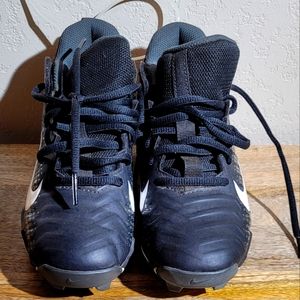 Nike Alpha black 2.5 youth cleats